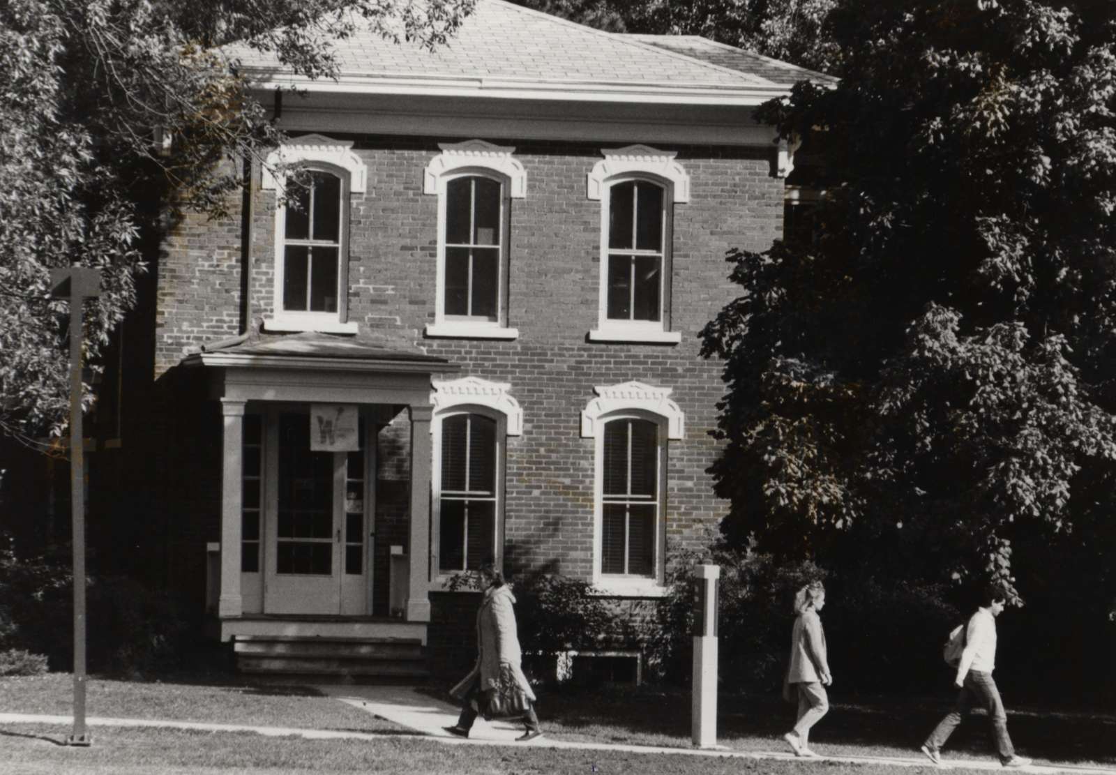 Photograph of the Sloss House, home to the Sloss Women's Center since 1981